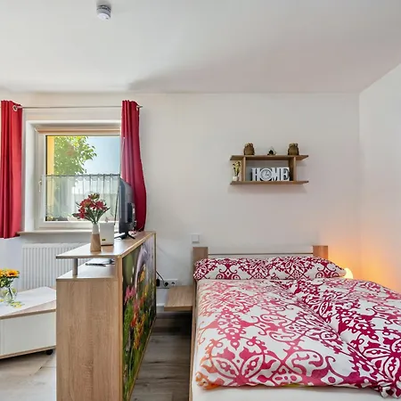 Apartament Marks - *